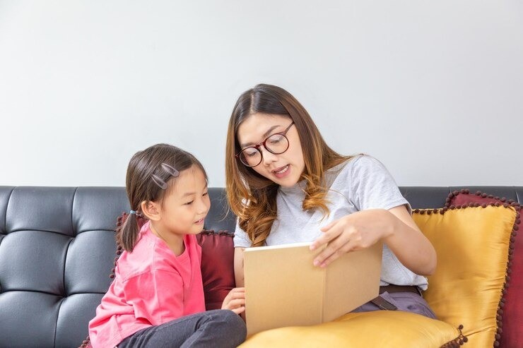 cara mendidik anak perfeksionis, tips parenting anak ambisius, cara menghadapi anak takut gagal, disiplin positif anak, anak terlalu menuntut diri, mengasuh anak cerdas emosional, strategi pengasuhan anak sensitif, anak berstandar tinggi.